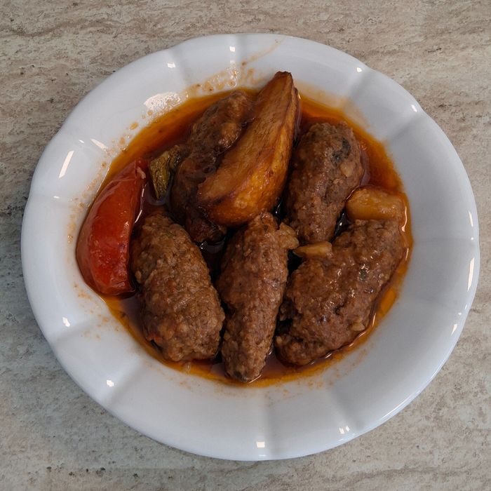Özateş Lokantası'ndan bir yemek